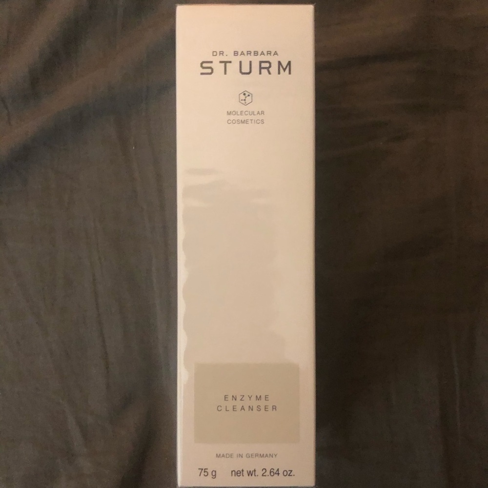 Dr Barbara Sturm Enzyme cleanser